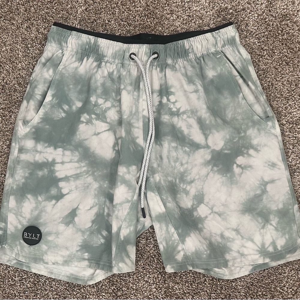 BYLT Basics Tie-Dye Olive Green & White 7” Athletic Gym Shorts w/Liner Size L
